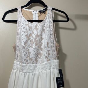 Lulu's White Lace Maxi Dress